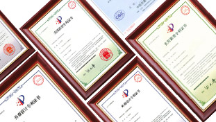金品泉產(chǎn)品擁有國(guó)家頒發(fā)的衛(wèi)生批件、外觀(guān)設(shè)計(jì)專(zhuān)利、材質(zhì)ROHS（環(huán)保）合格證書(shū)以及12365防偽等相關(guān)證書(shū)，保證代理商安全、放心運(yùn)營(yíng)。